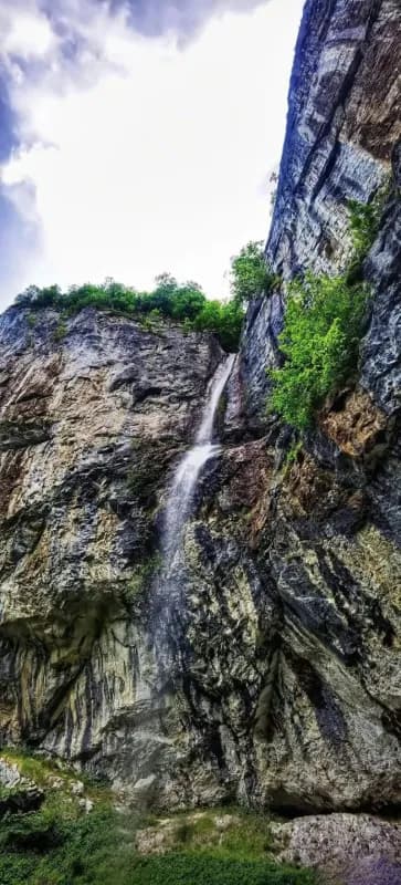 Cascada Vânturătoarea